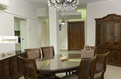 شقة - 2 غرف نوم - 2 حمامات للايجار في شارع المنصور محمد - الزمالك - القاهرة