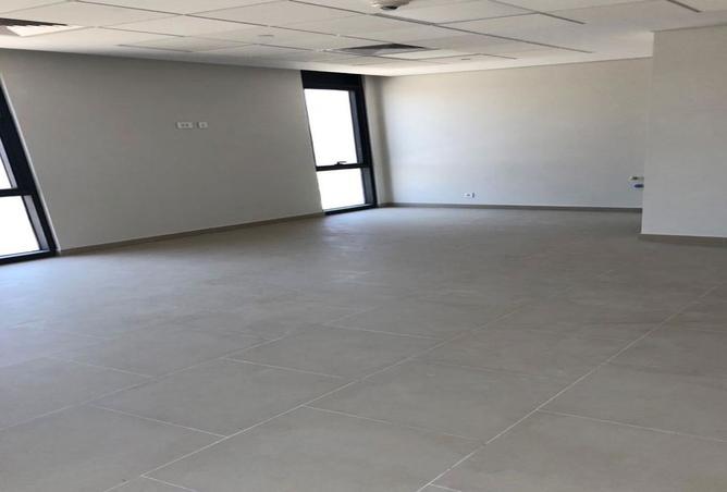 8249743 - Property Image 2