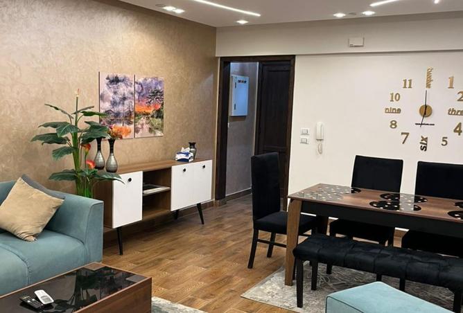 8371009 - Property Image 2