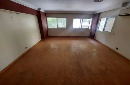 شقة - 3 غرف نوم - 3 حمامات للبيع في المهندسين - الجيزة