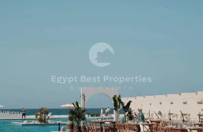 تاون هاوس - 2 غرف نوم - 2 حمامات للبيع في دايركشن وايت - راس الحكمة - الساحل الشمالي