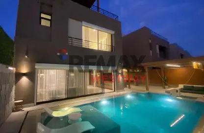 Villa - 3 Bedrooms - 5 Bathrooms for rent in New Giza - Cairo Alexandria Desert Road - 6 October City - Giza