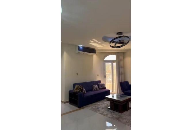 7983888 - Property Image 2