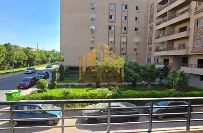 Apartment - 3 Bedrooms - 2 Bathrooms for sale in Al Imam Abu Hanifa Al Noaman St. - 6th District - Obour City - Qalyubia