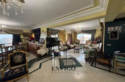 Apartment - 3 Bedrooms - 2 Bathrooms for sale in Nagaty Serag St. - 8th Zone - Nasr City - Cairo