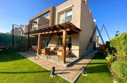Villa - 4 Bedrooms - 5 Bathrooms for sale in Lake West - Sheikh Zayed Compounds - Sheikh Zayed City - Giza