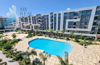 Apartment - 3 Bedrooms - 3 Bathrooms for sale in Hurghada Resorts - Hurghada - Red Sea