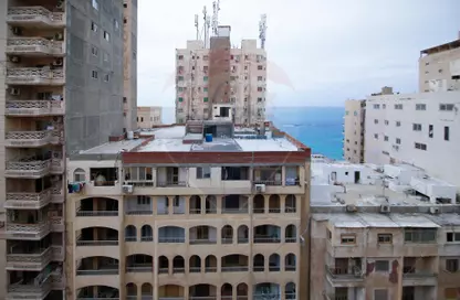 Apartment - 4 Bedrooms - 2 Bathrooms for sale in Mohammad Ngeeb Street - Sidi Beshr - Hay Awal El Montazah - Alexandria