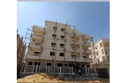 Apartment - 2 Bedrooms - 1 Bathroom for sale in Bait Alwatan - The 5th Settlement - New Cairo City - Cairo