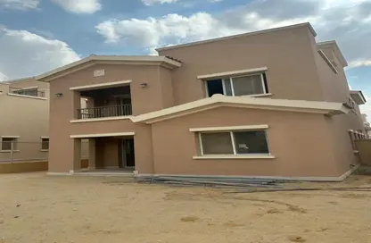 Villa - 4 Bedrooms - 4 Bathrooms for sale in Hyde Park - 5th Settlement Compounds - The 5th Settlement - New Cairo City - Cairo