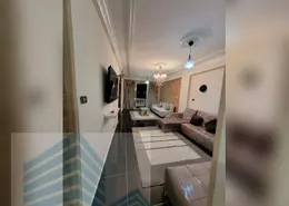 شقة - 3 غرف نوم - 2 حمامات للايجار في شارع إسماعيل الفنجرى - كامب شيزار - حي وسط - الاسكندرية