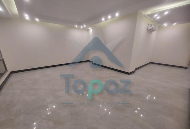 8220625 - Property Main Image