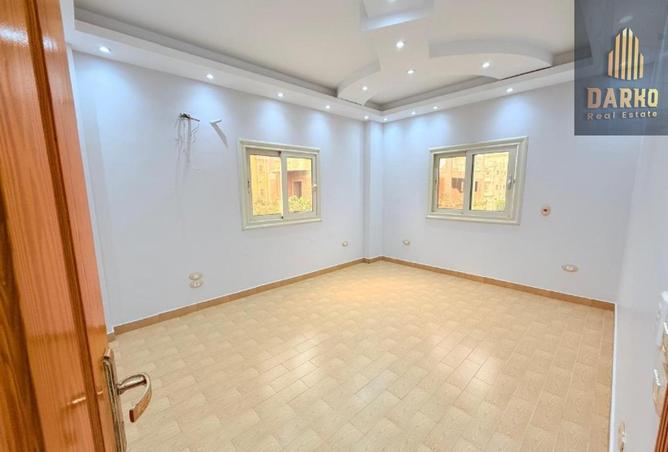 8225593 - Property Image 3