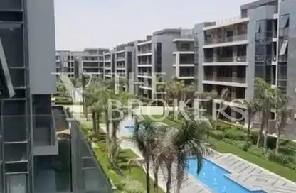Apartment - 2 Bedrooms - 2 Bathrooms for sale in El Patio Oro - 5th Settlement Compounds - The 5th Settlement - New Cairo City - Cairo