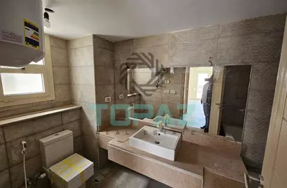دوبلكس - 3 غرف نوم - 5 حمامات للايجار في نيو جيزة - طريق مصر اسكندرية الصحراوي - مدينة 6 أكتوبر - الجيزة
