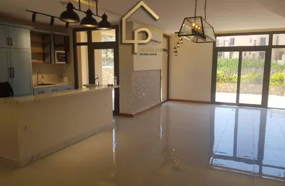 فيلا - 4 غرف نوم - 3 حمامات للايجار في أو ويست - كمبوندات 6 أكتوبر - مدينة 6 أكتوبر - الجيزة