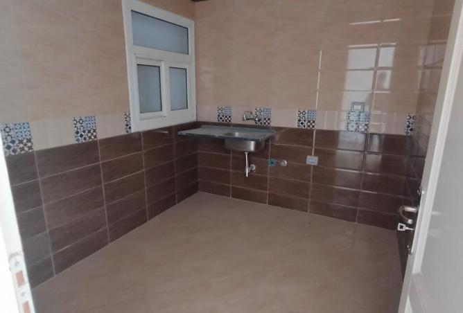 8252619 - Property Image 3