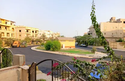 شقة - 3 غرف نوم - 2 حمامات للبيع في المستثمر الصغير - الحي العاشر - الشيخ زايد - الجيزة