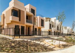Townhouse - 3 bedrooms - 3 bathrooms for للبيع in Sodic East - 6th District - New Heliopolis - Cairo