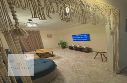 Apartment - 2 Bedrooms - 1 Bathroom for rent in Cornish El Nile St. - Maadi - Hay El Maadi - Cairo
