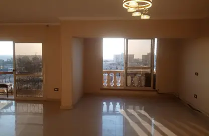 شقة - 3 غرف نوم - 2 حمامات للبيع في شارع سعيد زكريا - حي السفارات - مدينة نصر - القاهرة
