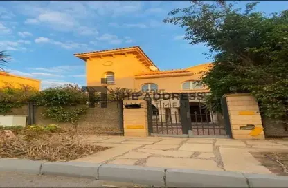 Twin House - 4 Bedrooms - 3 Bathrooms for rent in Madinaty - Cairo
