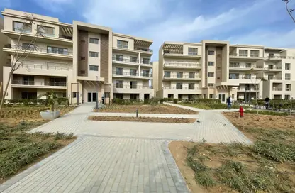 Apartment - 3 Bedrooms - 4 Bathrooms for rent in The Fourteen Golf Residences - Uptown Cairo - Mokattam - Cairo