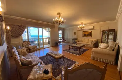 Apartment - 3 Bedrooms - 3 Bathrooms for sale in Kasr Al Safa St. - Zezenia - Hay Sharq - Alexandria