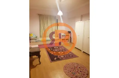Apartment - 2 Bedrooms - 2 Bathrooms for sale in Maadi - Hay El Maadi - Cairo