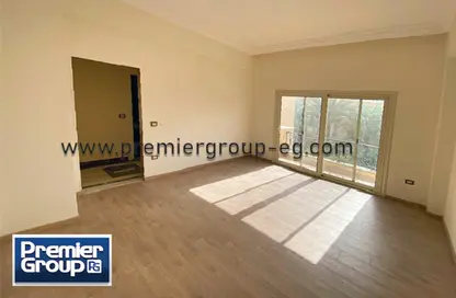 شقة - 3 غرف نوم - 3 حمامات للايجار في غرب الجولف - كمبوندات القطامية - القطامية - مدينة القاهرة الجديدة - القاهرة