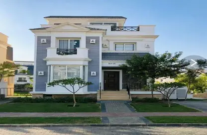Villa - 4 Bedrooms - 3 Bathrooms for sale in Mountain View iCity - 5th Settlement Compounds - The 5th Settlement - New Cairo City - Cairo