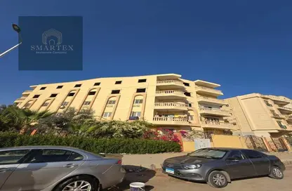 Apartment - 3 Bedrooms - 2 Bathrooms for sale in 1st Neighborhood - 2nd Area - Shorouk City - Cairo