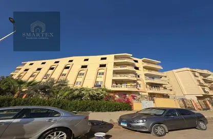 شقة - 3 غرف نوم - 2 حمامات للبيع في المجاورة الاولي - المنطقة الثانية - مدينة الشروق - القاهرة