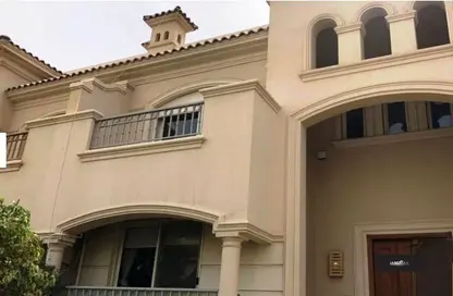 فيلا - 7 غرف نوم - 6 حمامات للايجار في الباتيو 1 - المستثمرين الشمالية - مدينة القاهرة الجديدة - القاهرة