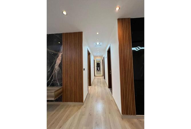 8177497 - Property Image 2