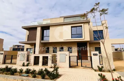 Apartment - 3 Bedrooms - 5 Bathrooms for sale in Westown - Sheikh Zayed Compounds - Sheikh Zayed City - Giza