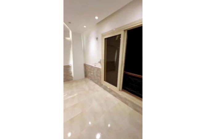 8065472 - Property Image 3