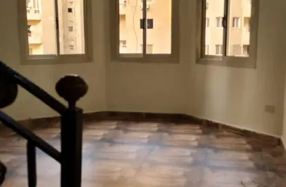 Duplex - 3 Bedrooms - 3 Bathrooms for sale in Maadi - Hay El Maadi - Cairo