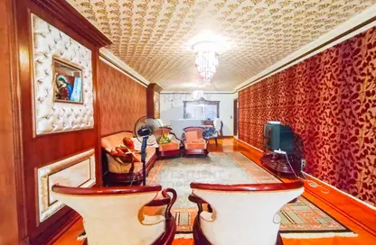 Apartment - 3 Bedrooms - 2 Bathrooms for sale in Mohamed Ezz Al Arab St. - Laurent - Hay Sharq - Alexandria