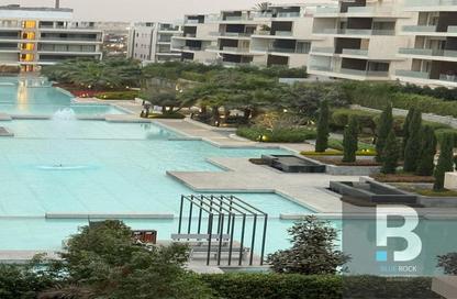 Apartment - 2 Bedrooms - 2 Bathrooms for sale in Lake View Residence - 5th Settlement Compounds - The 5th Settlement - New Cairo City - Cairo