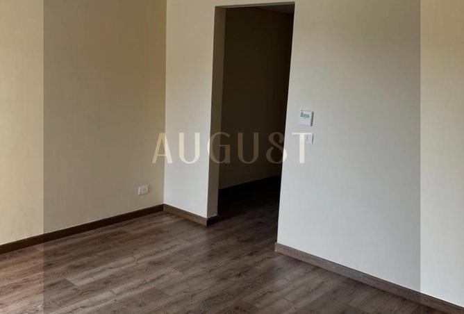 8127923 - Property Image 3