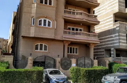 Whole Building - 3 Bedrooms - 3 Bathrooms for sale in 4th District - 6 October City - Giza