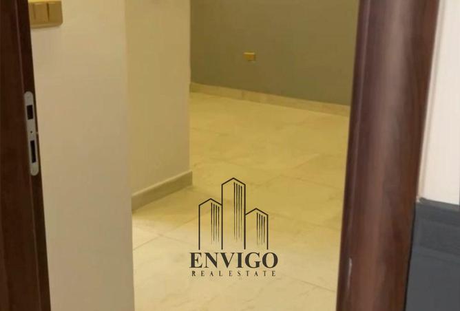 8037574 - Property Image 2