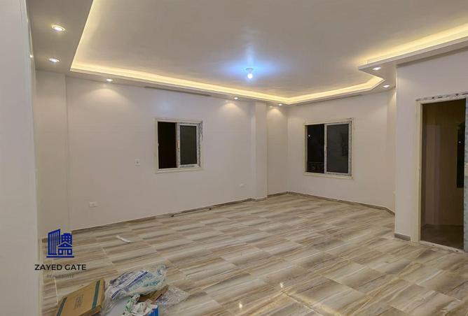 7900643 - Property Image 2