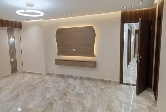 8307049 - Property Image 3