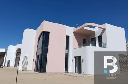 Chalet - 3 Bedrooms - 2 Bathrooms for sale in June - Ras Al Hekma - North Coast