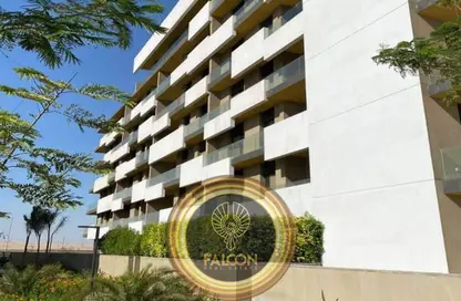 شقة - 3 غرف نوم - 3 حمامات للبيع في كمبوند البروج - كمبوندات الشروق - مدينة الشروق - القاهرة