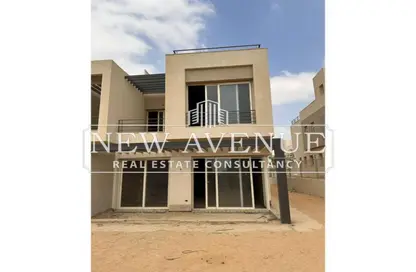 Villa - 3 Bedrooms - 5 Bathrooms for sale in Palm Hills New Cairo - 5th Settlement Compounds - The 5th Settlement - New Cairo City - Cairo