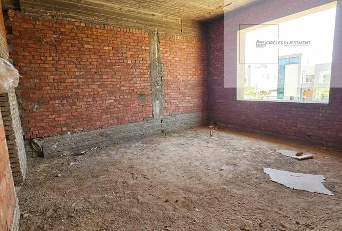 8047350 - Property Image 3