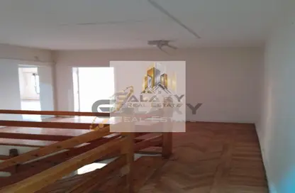 Duplex - 3 Bedrooms - 2 Bathrooms for sale in Cornish El Nile St. - Maadi - Hay El Maadi - Cairo